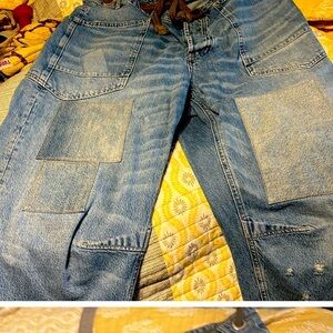 Free People barrel jeans. Size 33 nwot